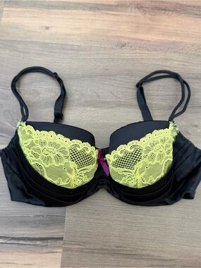 Cacique Black Satin Lime Green Lace Push-Up Bra Size 38DD